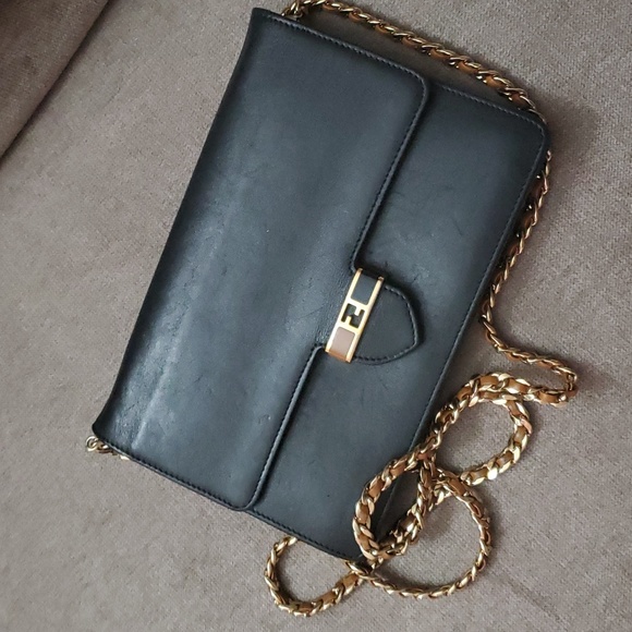 Fendi bag with original chain - Picture 2 of 6